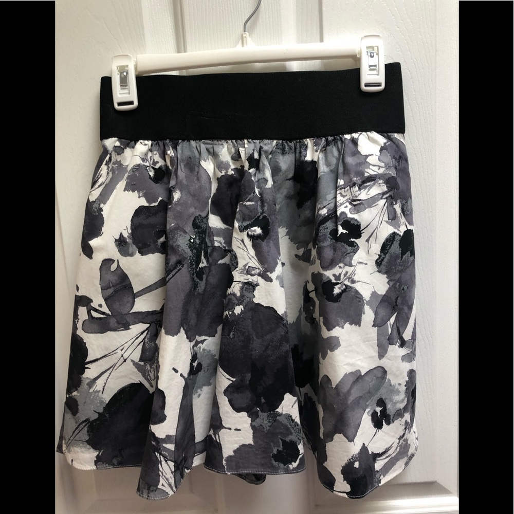 Express fully lined skirt